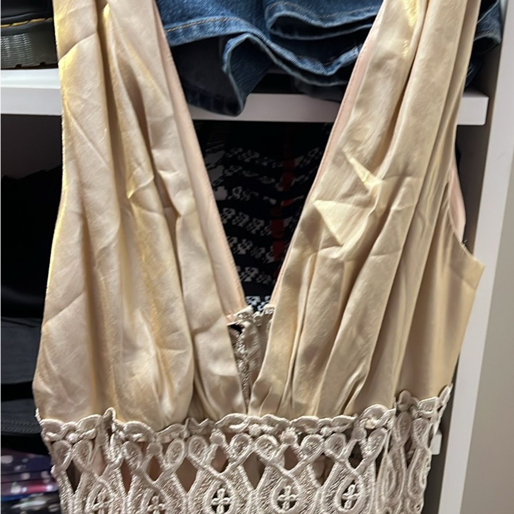 Elegant Cream Lace Dress Venetian Lace